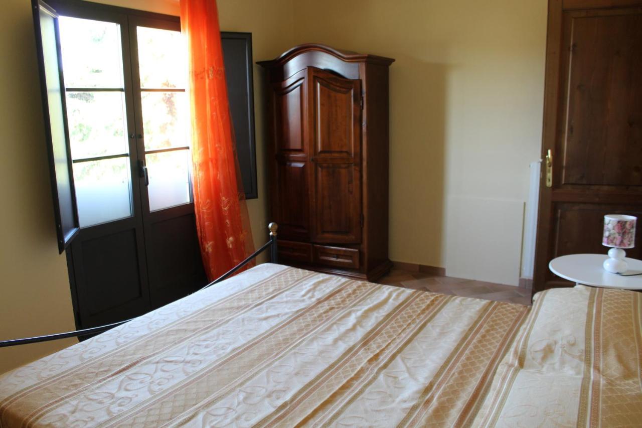 Apartamento Casale Poggio Meone Santa Luce Habitación foto